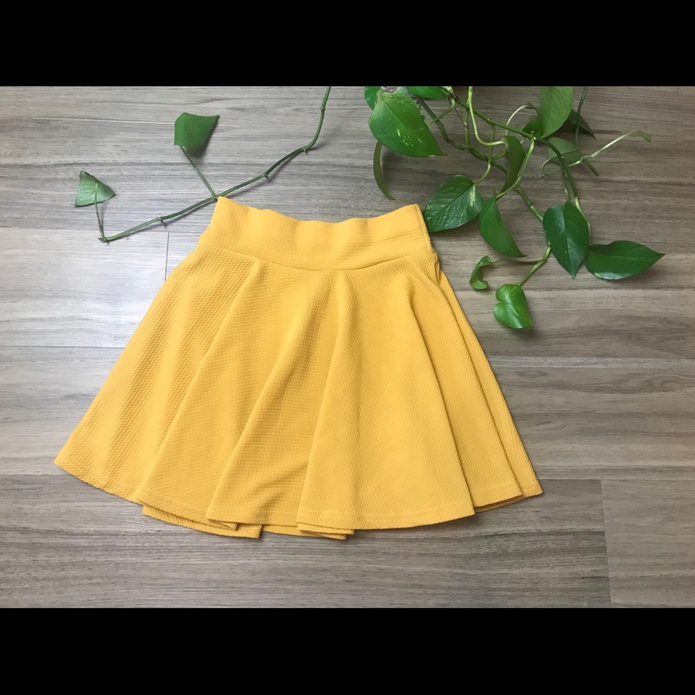 Yellow skirt